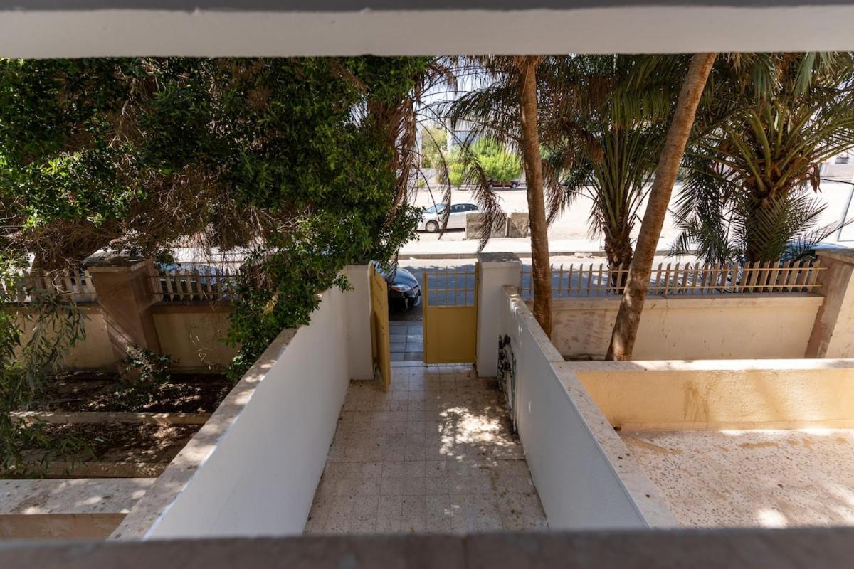 Blue Maria Perfect Location In Aqaba Apartment Exterior foto